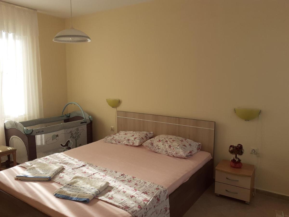 Apartments Sea Sounds Поморие Экстерьер фото